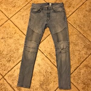 Detailed Distorted Skinny Jeans.